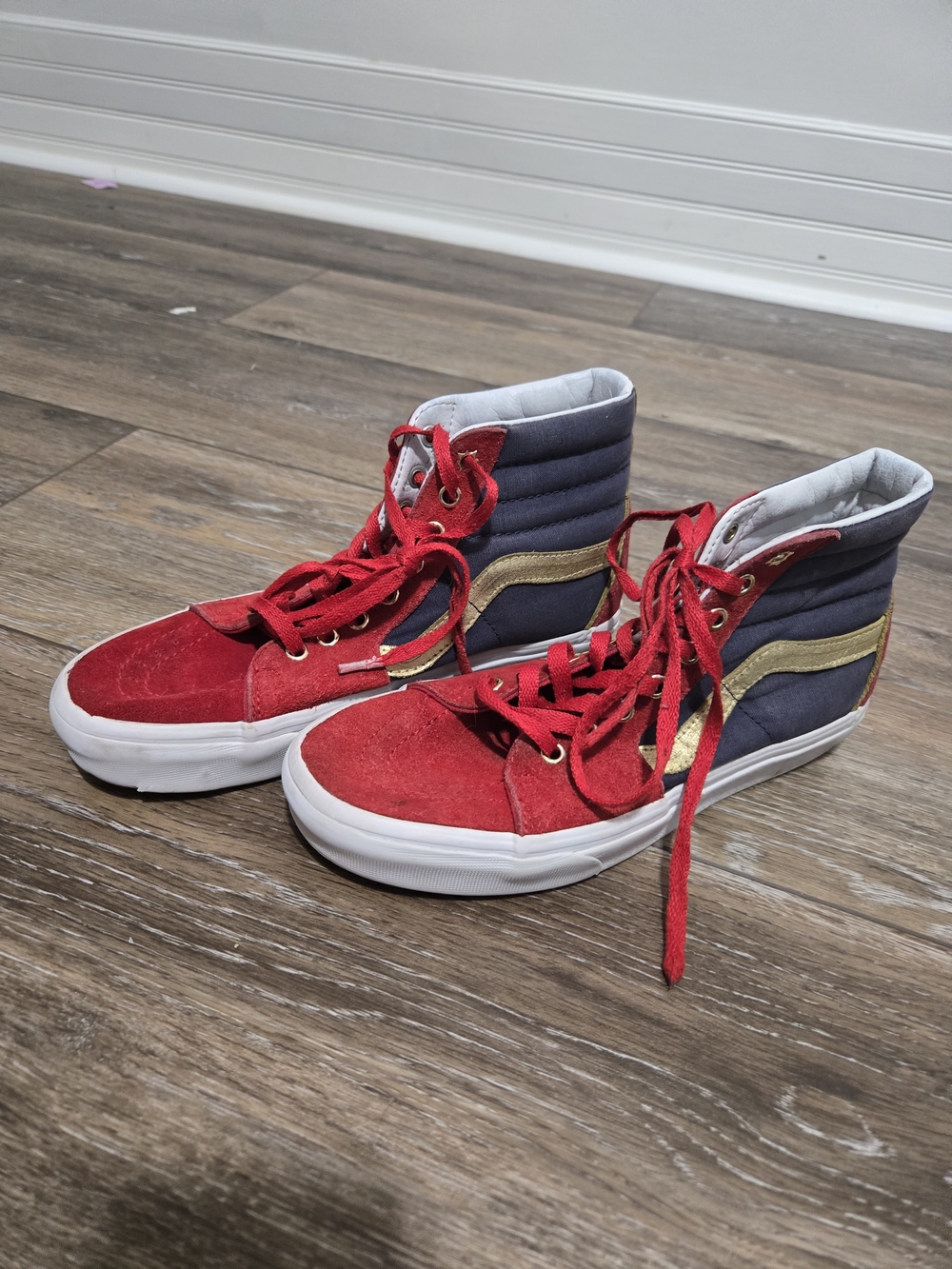 VANS x Marvel Earth 616 #1 High Top Skate Shoes Red/Blue/Gold Men’s 7